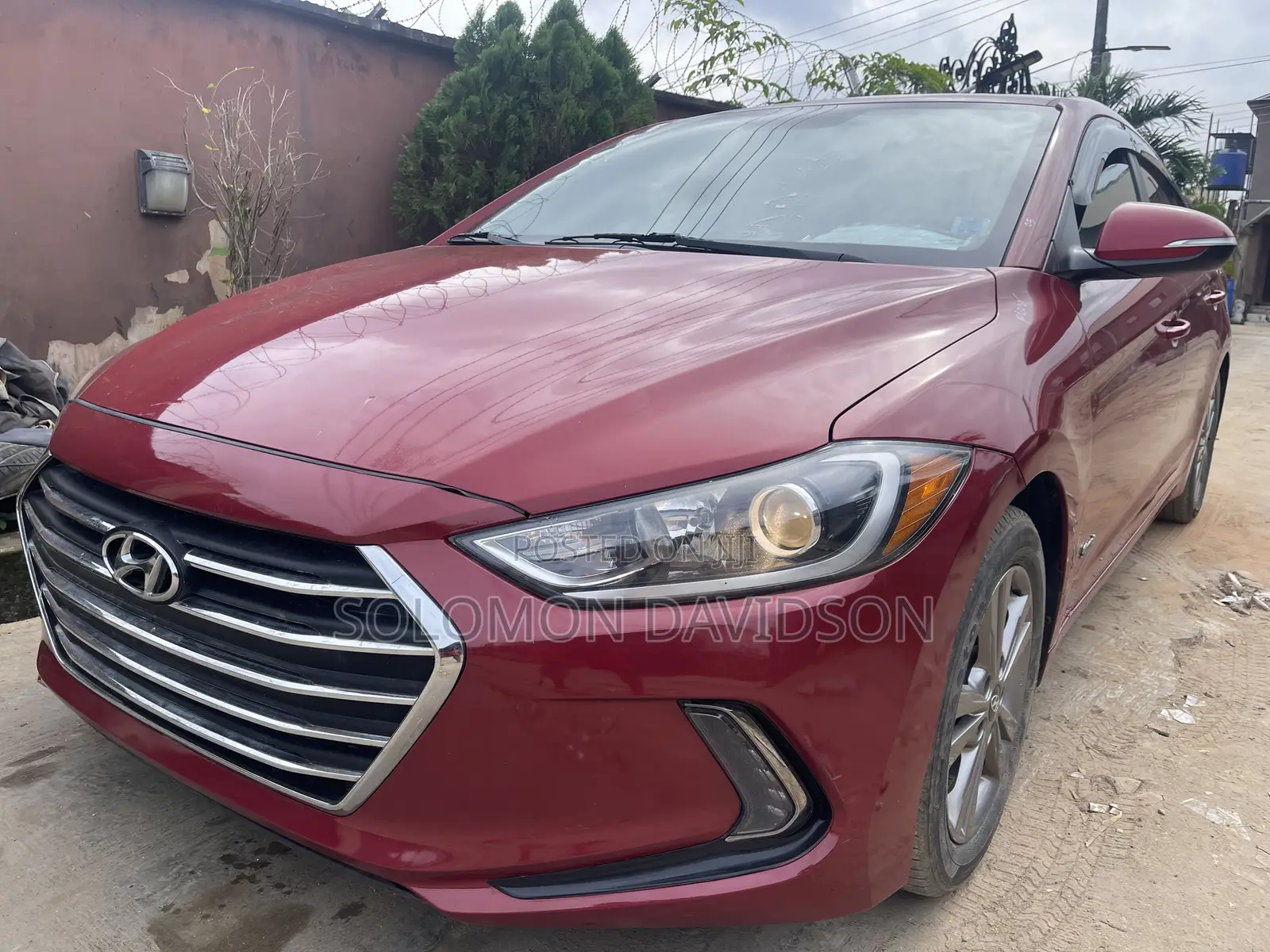 Hyundai Elantra 2017 Red