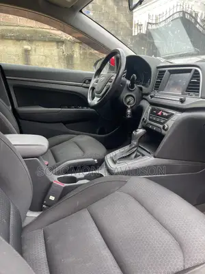 Hyundai Elantra 2017 Red
