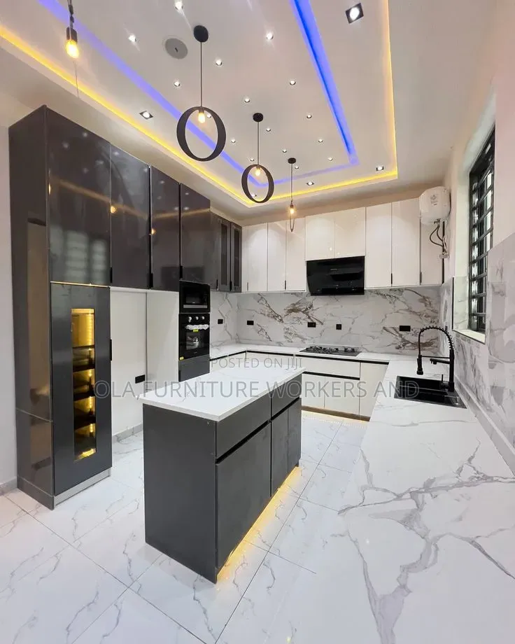 Kitchen Cabinet