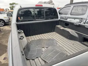 Toyota Tacoma 2006 Silver