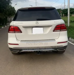 Mercedes-Benz GLE-Class 2018 White