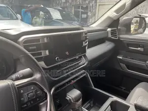 Toyota Tundra SR Double Cab 6.5' Bed 2023 White