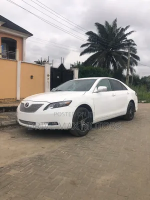 Toyota Camry LE 4dr Sedan (2.4L 4cyl 5A) 2009 White