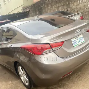 Hyundai Elantra 2012 Brown