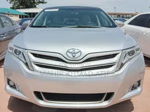 Toyota Venza XLE 4dr Wagon AWD (3.5L 6cyl 6A) 2015 White