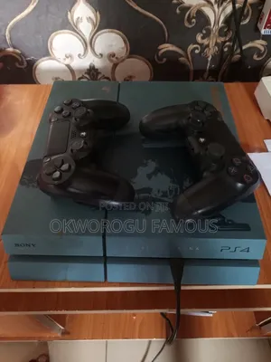 Play Station 4