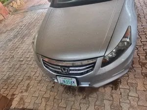 Honda Accord 2010 Silver