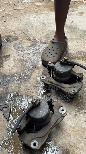 Front Break Caliper Big Sienna 2004 Complete