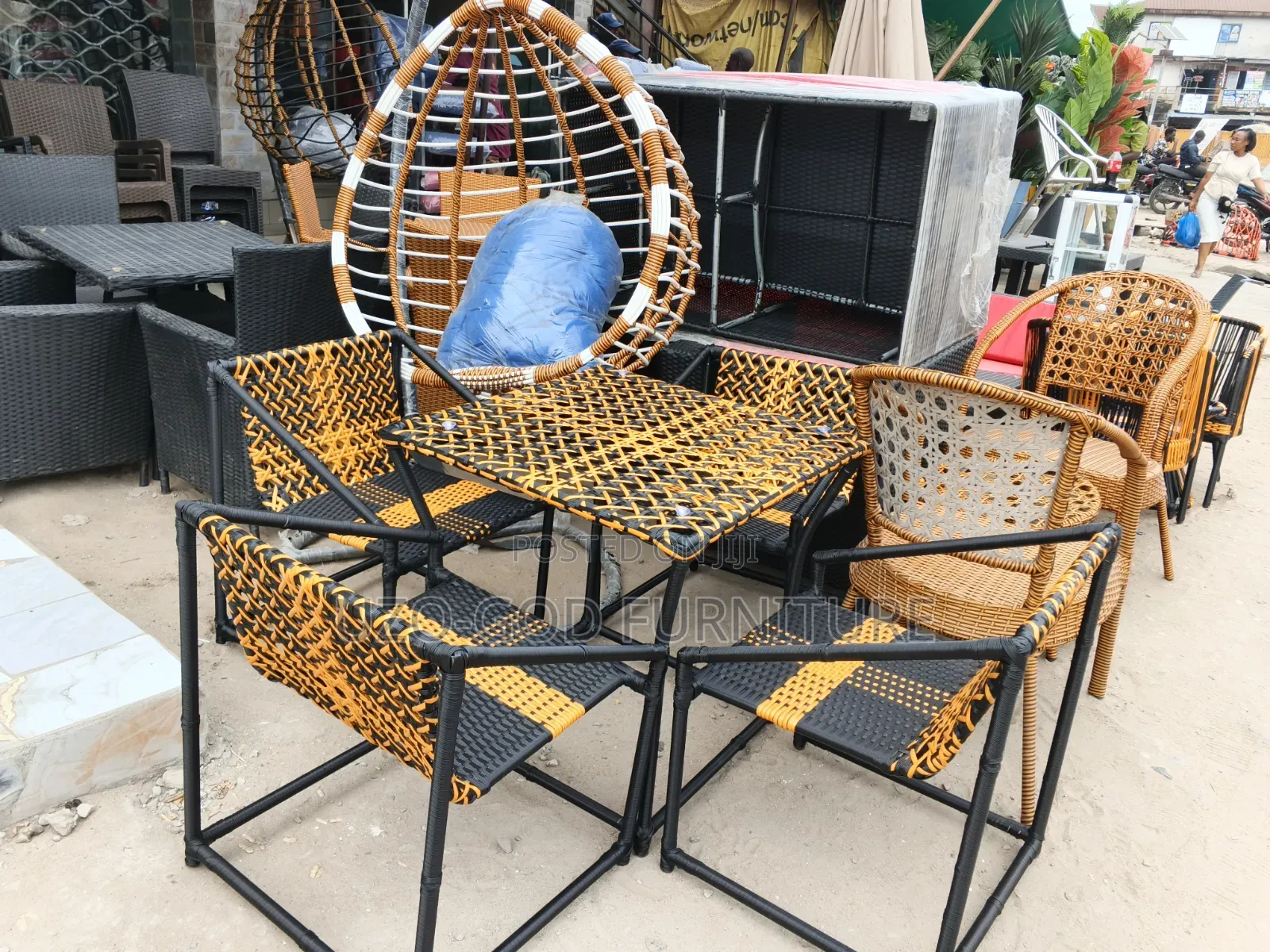 Basket Dining Table and Chairs