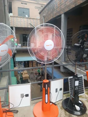 5-Blade Rechargeable Solar Fan With Remote Control