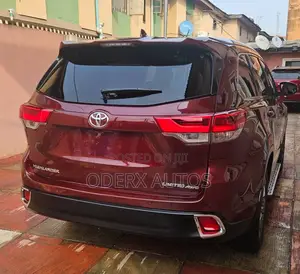 Toyota Highlander Limited Platinum 4x4 V6 (3.5L 6cyl 8A) 2018 Burgundy