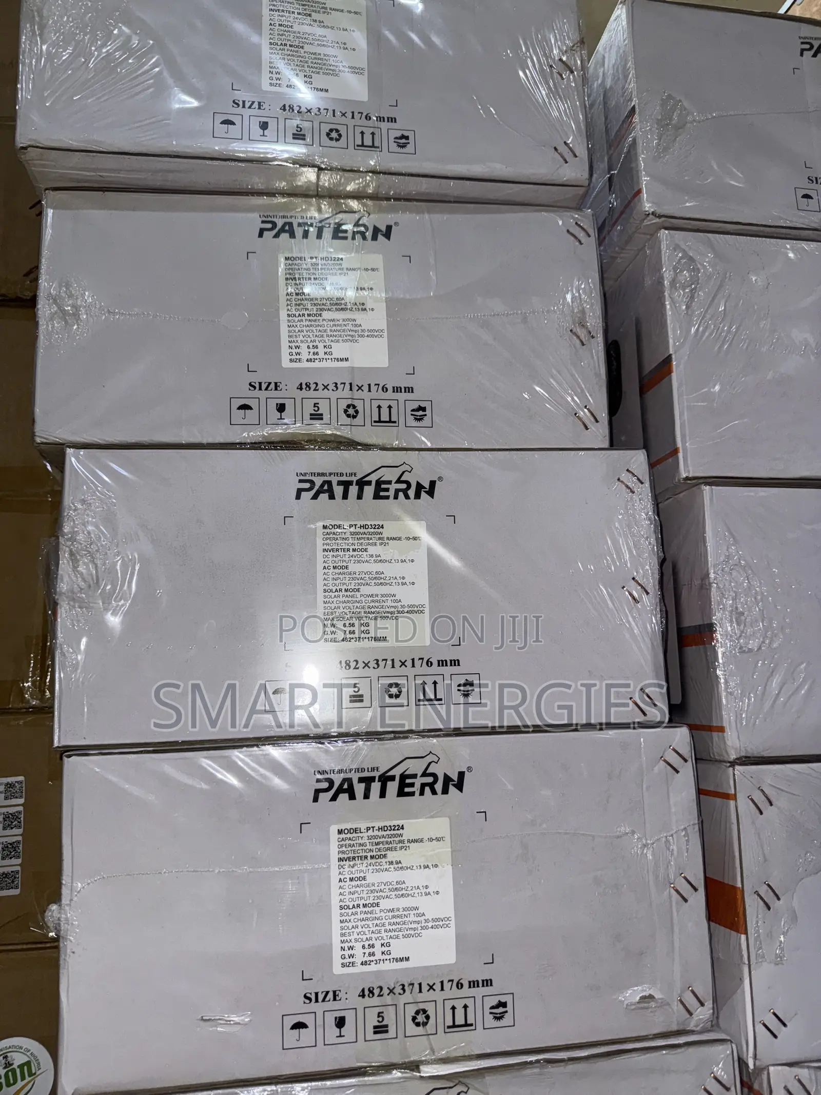 Pattern Solar Inverter Hybrid 3.2kva 24v