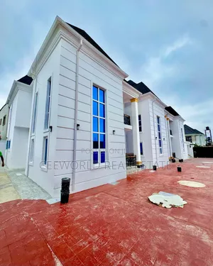 3bdrm Duplex in Kolapo Ishola Gra, Akobo for rent