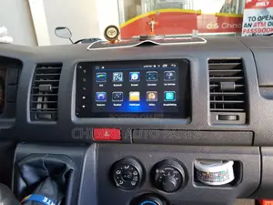 Toyota Hiace Navigation Android/Reverse Camera