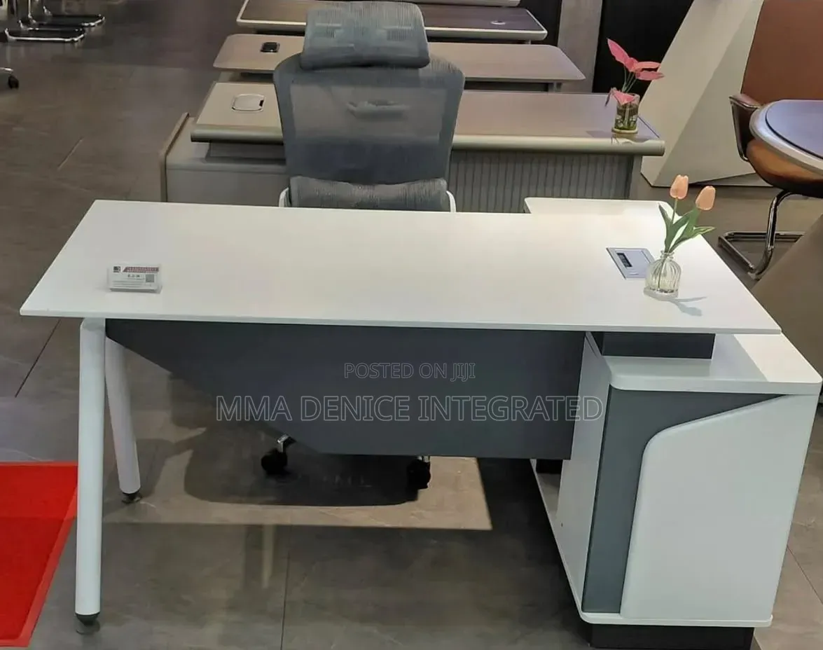 Modern Office Executive Desk With Storage