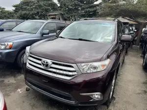 Toyota Highlander 2012 Burgundy