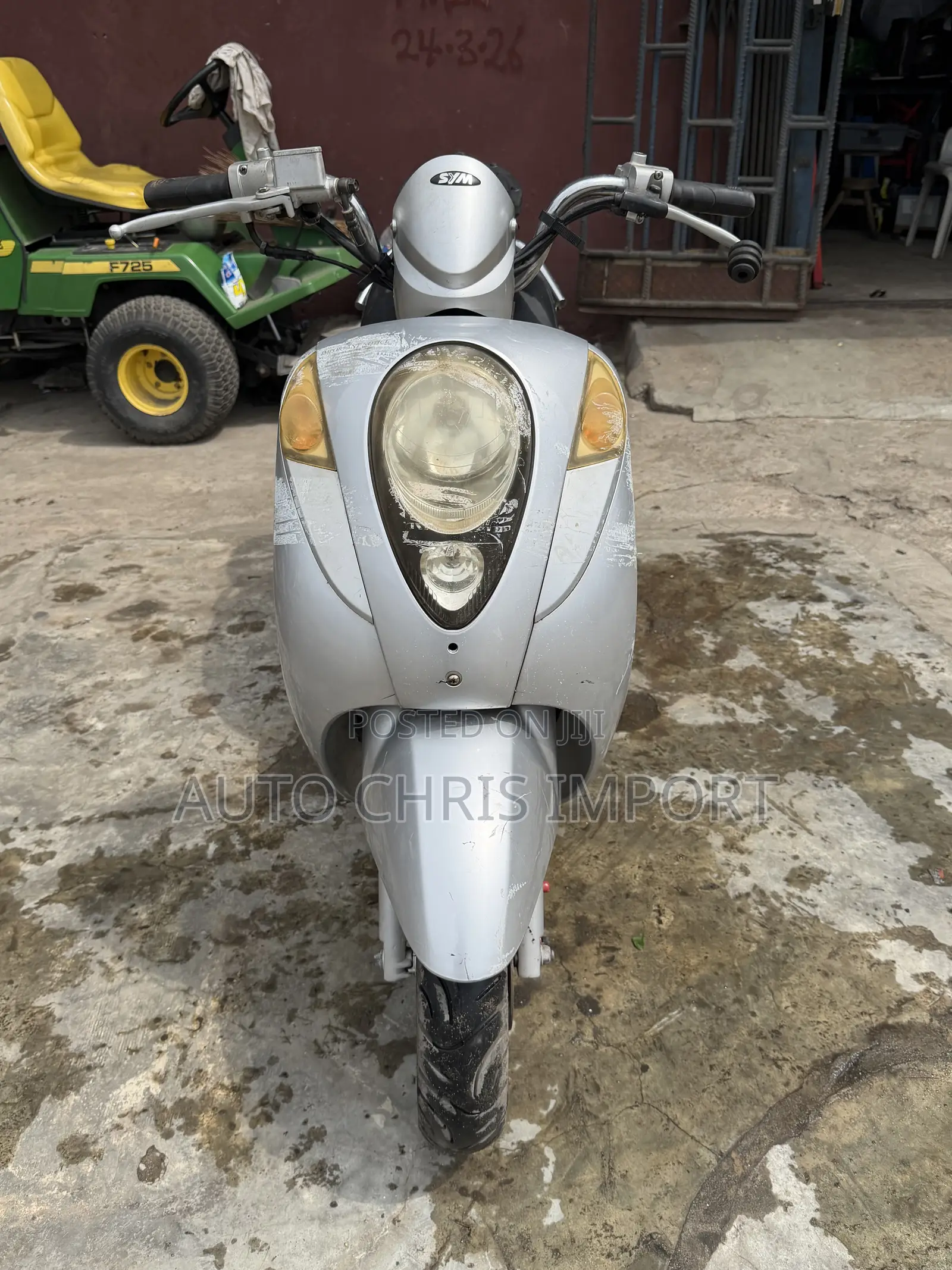 SYM Mio 2013 Gray
