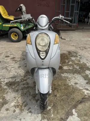 SYM Mio 2013 Gray