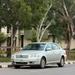 Toyota Avensis 2005 Gray