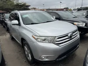 Toyota Highlander 2012 Silver
