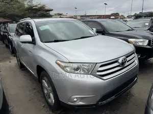 Toyota Highlander 2012 Silver