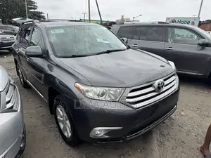 Toyota Highlander 2013 Gray