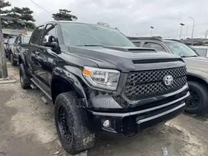 Toyota Tundra Platinum 2021 Black