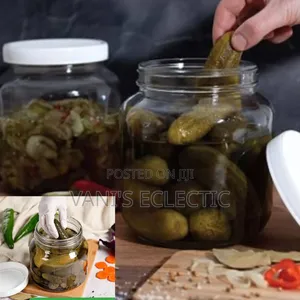 Transparent Plastic Spice Grain Canisters (Screw Lid)