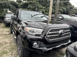 Toyota Tacoma 2017 Black
