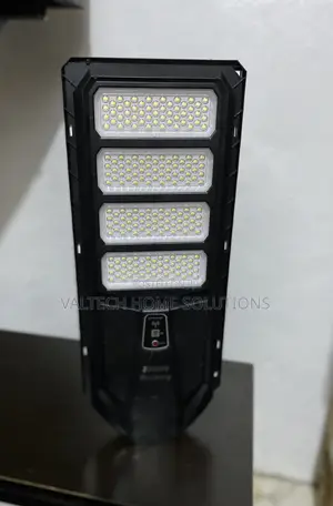 Premium 2000W Black Solar Street Light With Remote