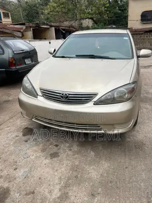 Toyota Camry 2004 Silver