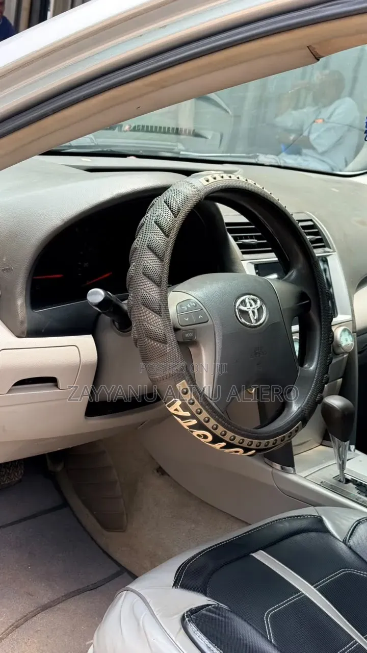 Toyota Camry 2008 Silver