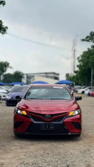 Toyota Camry 2020 Red