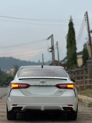 Toyota Camry 2019 White