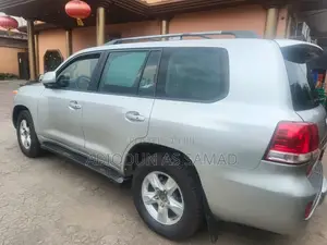 Toyota Land Cruiser 4.0 V6 GX 2012 Silver
