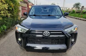 Toyota 4-Runner 2021 Black