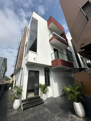 5bdrm Duplex in Lekki Phase 1 for sale