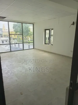 40 Square Meters Laundry/Office/Saloon/Boutique Space/Solar Shore