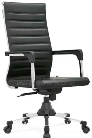Black Leather Executive Office Chair – High Back Swivel Chair