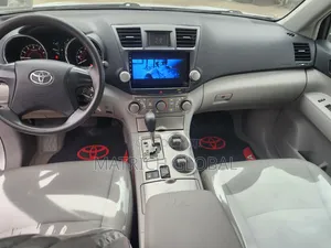 Toyota Highlander Sport 2010 Silver
