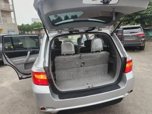 Toyota Highlander Sport 2010 Silver
