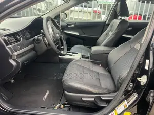 Toyota Camry SE 4dr Sedan (2.5L 4cyl 6A) 2014 Black