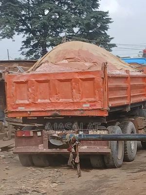 30 Tons Sharp Sand