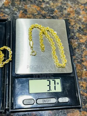 18 Karat Original Gold Is Available the Price of 2.1 Gram