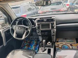 Toyota 4-Runner 2015 Black