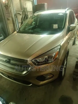 Ford Escape 2017 Gold