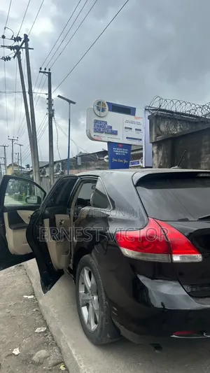 Toyota Venza 2011 Black