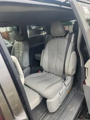 Toyota Sienna 2014 Gray