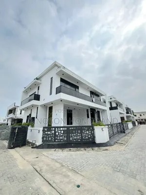5bdrm Duplex in Chevron for rent