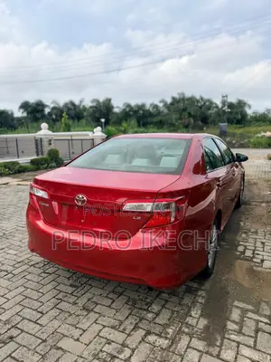 Toyota Camry 2014 Red